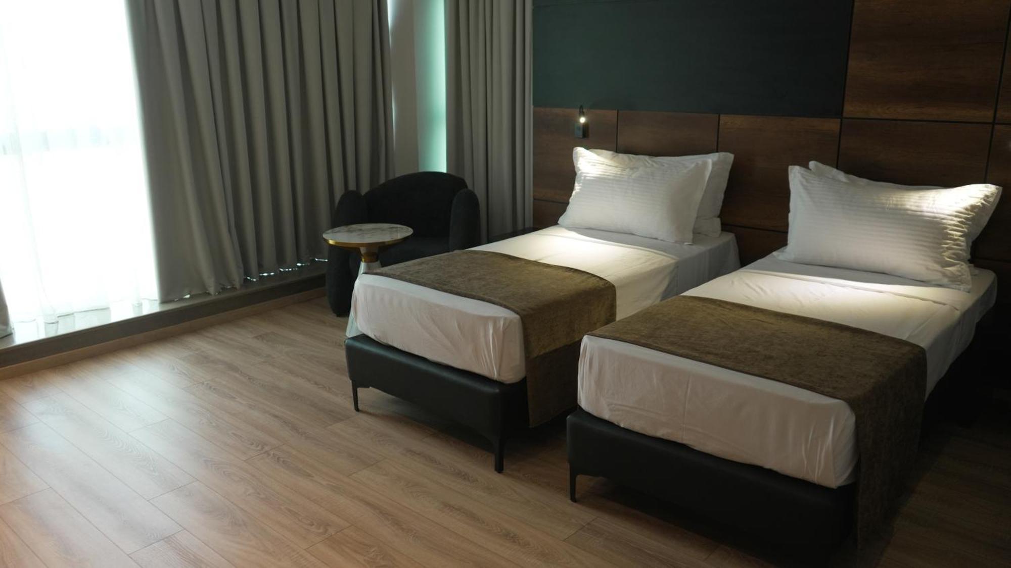 Onyx By Luna Hotel