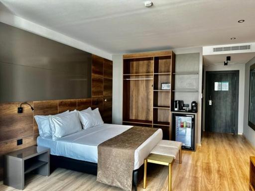 Onyx By Luna Hotel