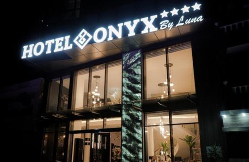 Hotel Onyx By Luna 4*